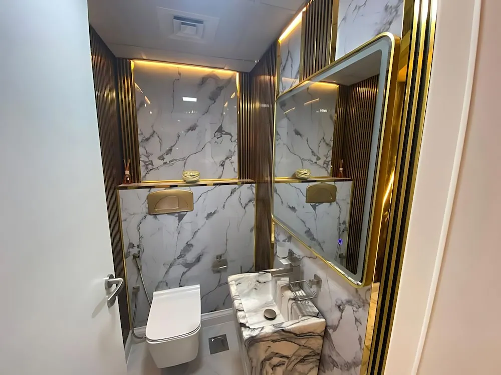Luxury Apart Daire, 1 En Büyük (King) Boy Yatak, Özel Banyo, Plaj Kenarı