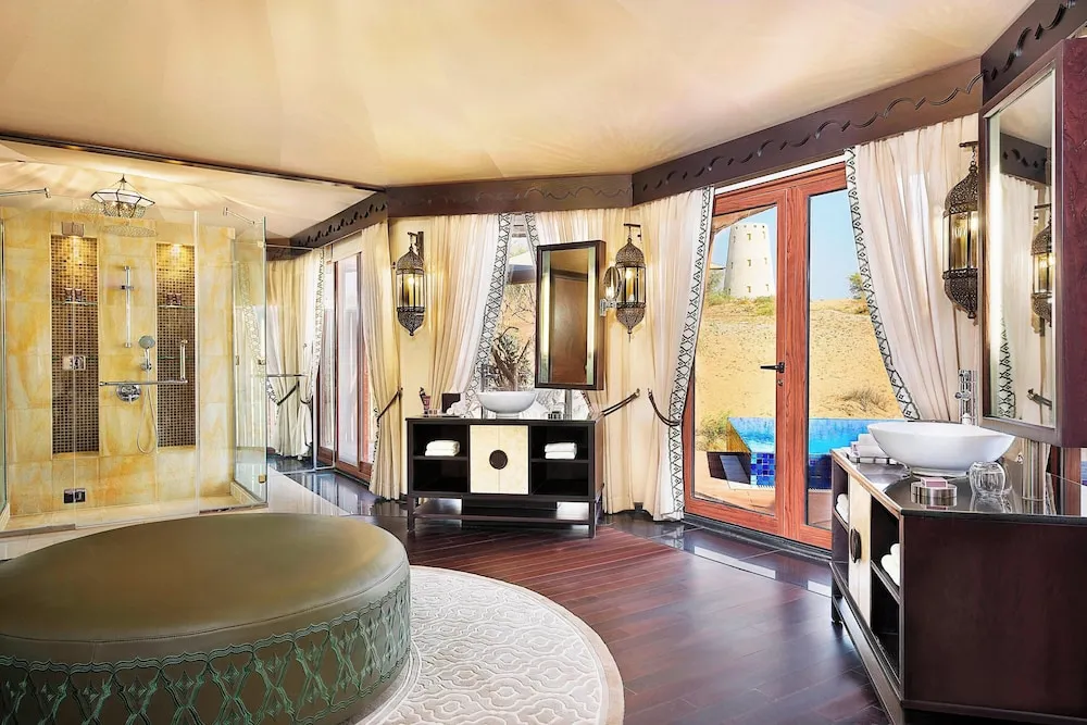 Villa, 1 En Büyük (King) Boy Yatak ve Çekyat, Sigara İçilmez (View)