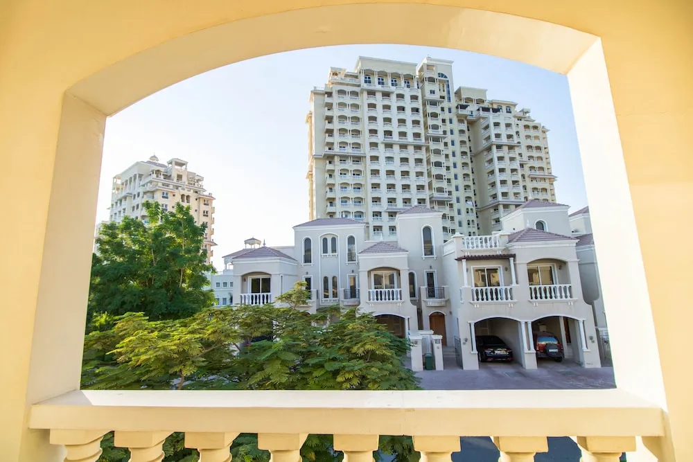 Luxury Villa (4 Bedrooms)