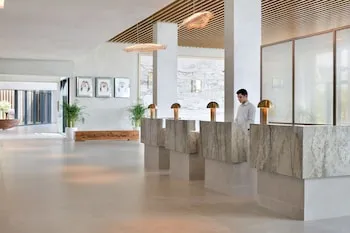 Mövenpick Resort Al Marjan Island