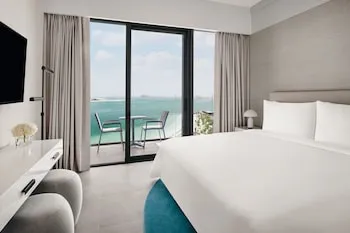 Mövenpick Resort Al Marjan Island