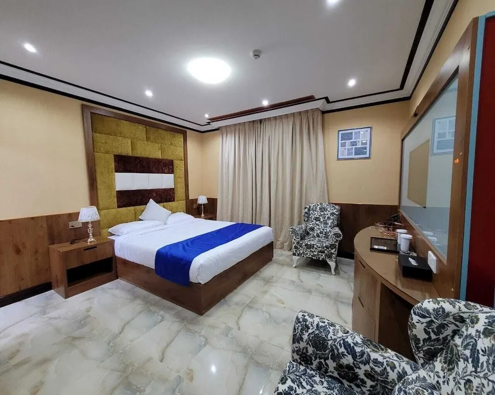 Deluxe Tek Büyük veya İki Ayrı Yataklı Oda, Şehir Manzaralı