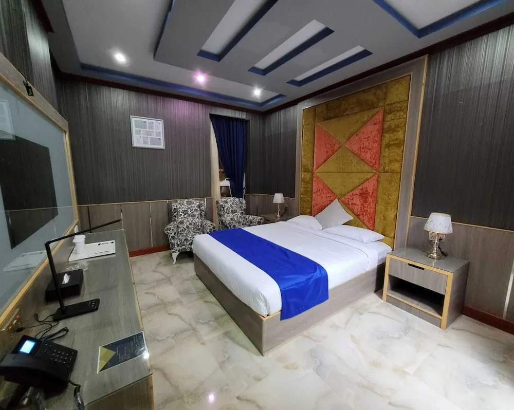 Deluxe Tek Büyük veya İki Ayrı Yataklı Oda, Şehir Manzaralı