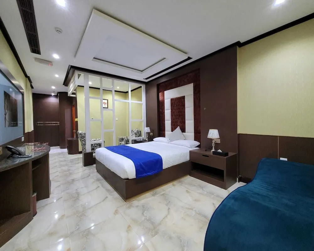 Junior Süit, Şehir Manzaralı