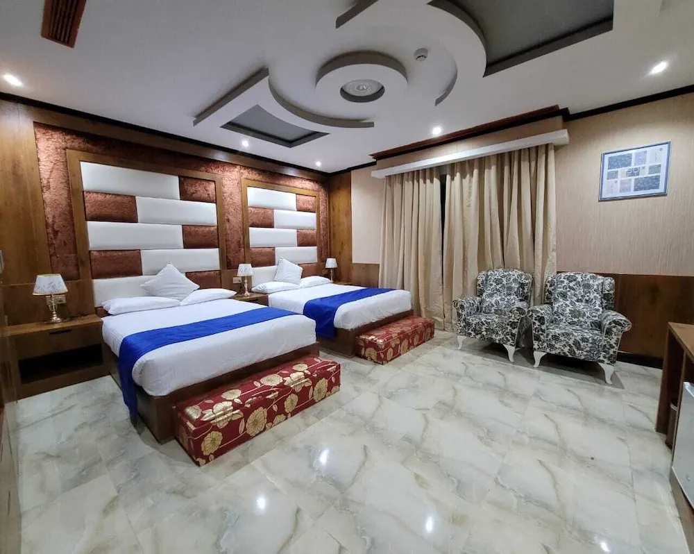 Deluxe Dört Kişilik Oda, Şehir Manzaralı