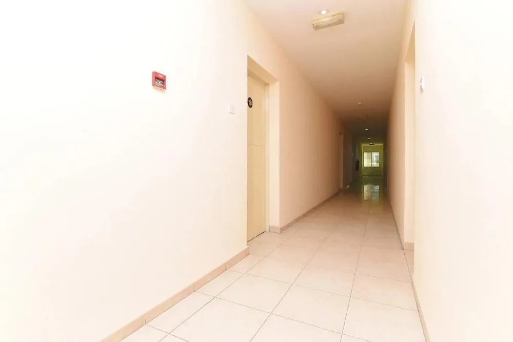 OYO 1202 Royal Plaza Residence -3