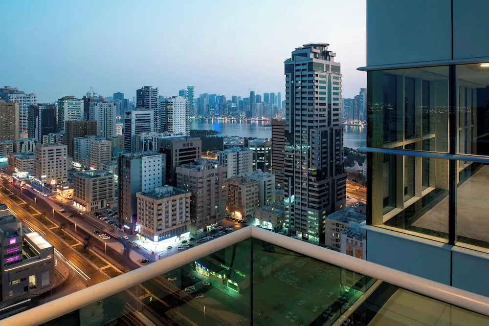 Deluxe Oda, 1 En Büyük (King) Boy Yatak, Köşe