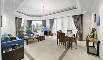 Al Majaz Premiere Hotel Apartment