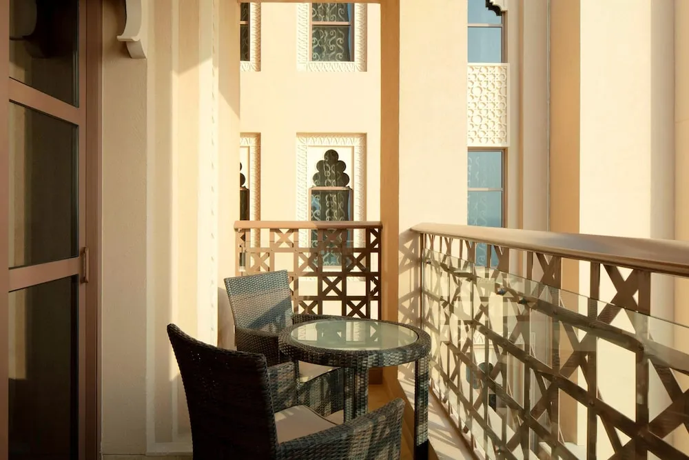 Superior Oda, 1 En Büyük (King) Boy Yatak, Sigara İçilmez, Deniz Manzaralı (Balcony)