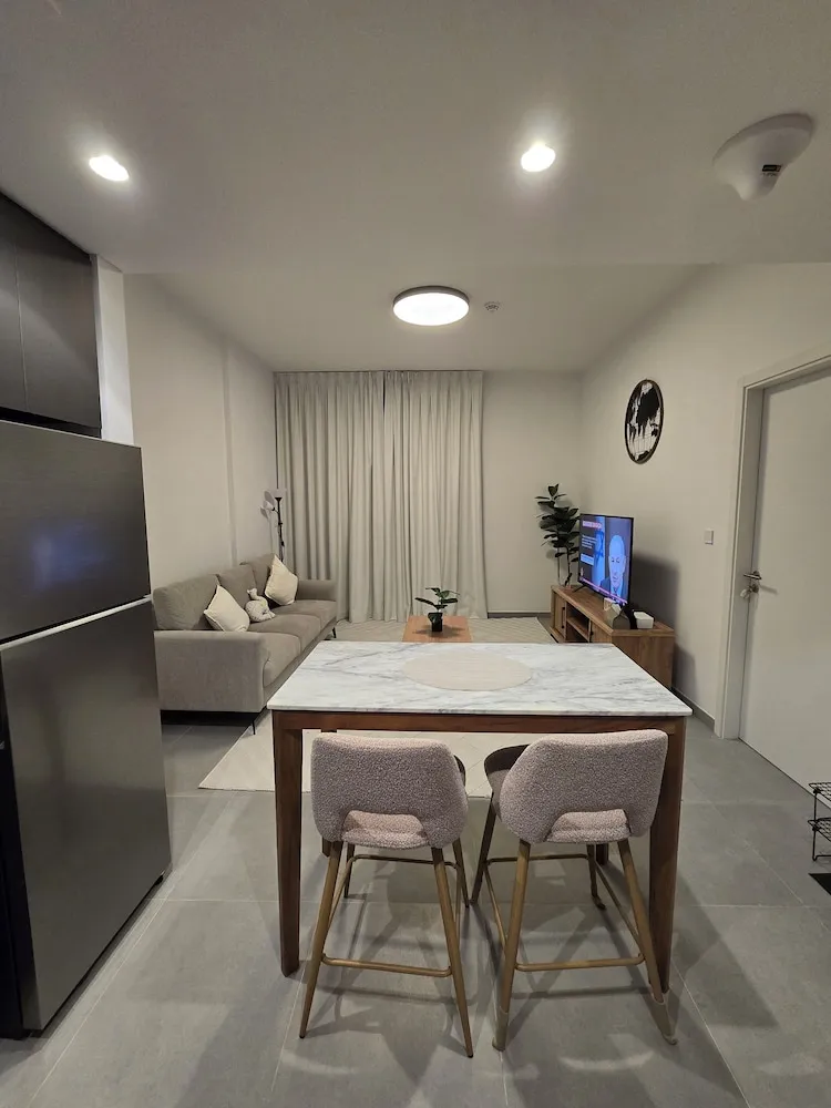 Exclusive Apart Daire, Balkon, Havuz Manzaralı