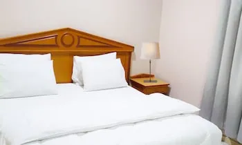 AL GHADEER HOTEL APARTMENT