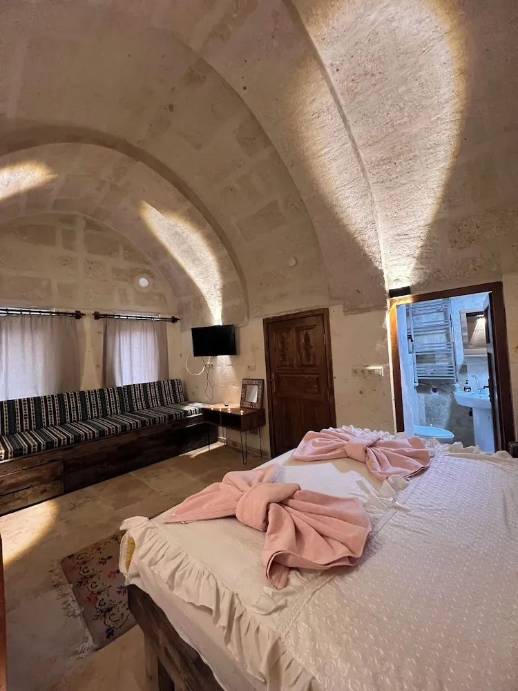 Classic Dört Kişilik Oda, Bahçe Manzaralı