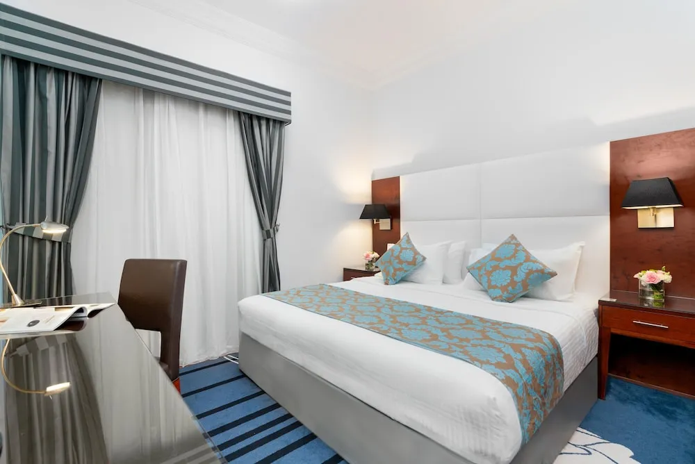 One Bedroom Club Suite