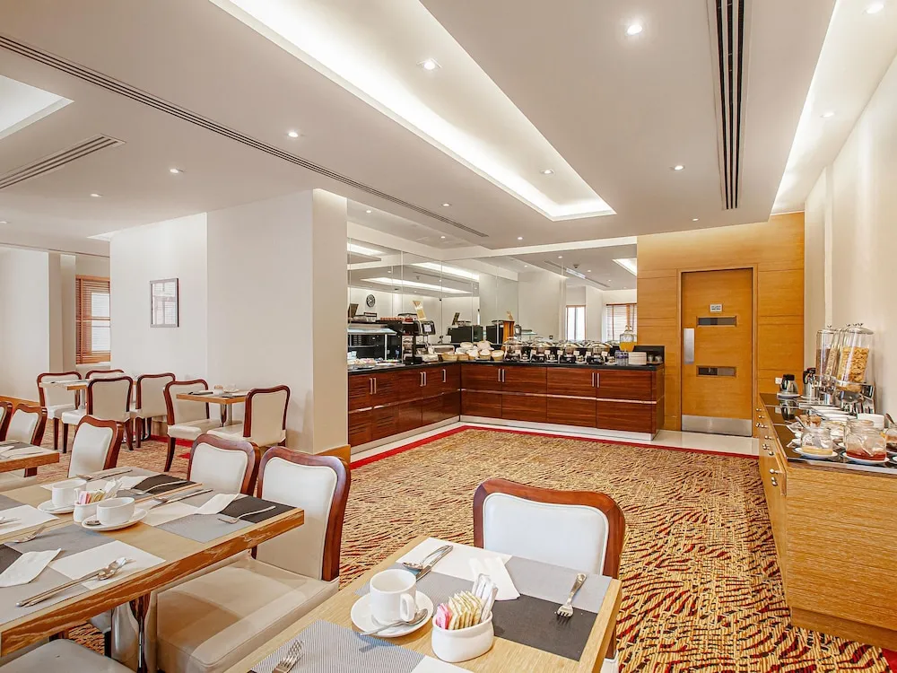 One Bedroom Club Suite