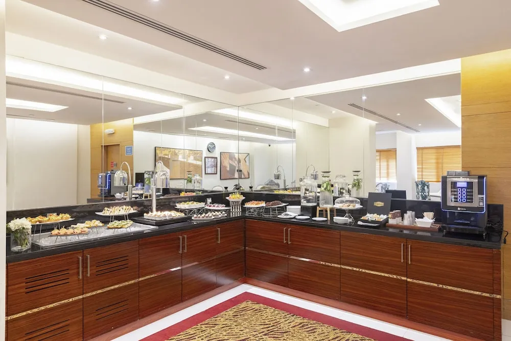 One Bedroom Club Suite