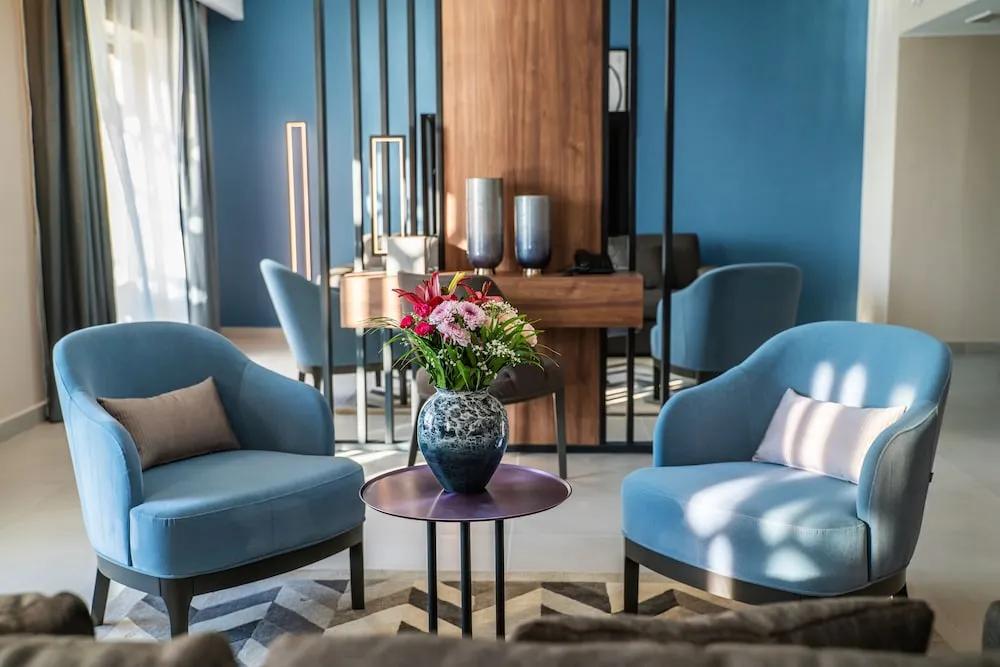 PRESIDENTIAL SUITE w/ BALCONY LAGOON & POOL VIEW