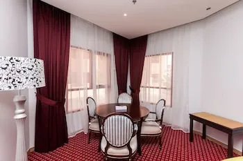 Red Castle Hotel