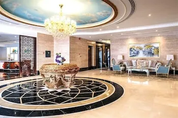 CRYSTAL PLAZA AL MAJAZ HOTEL