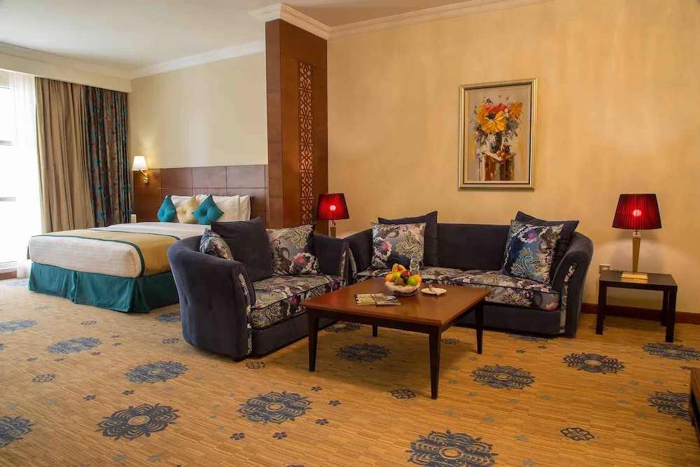 Executive Süit, 1 En Büyük (King) Boy Yatak, Sigara İçilmez, Şehir Manzaralı (Junior)