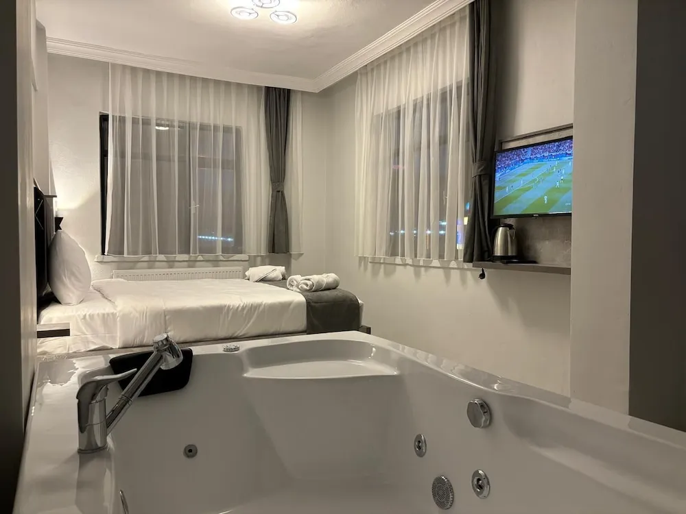 Deluxe Oda, Balkon, Şehir Manzaralı