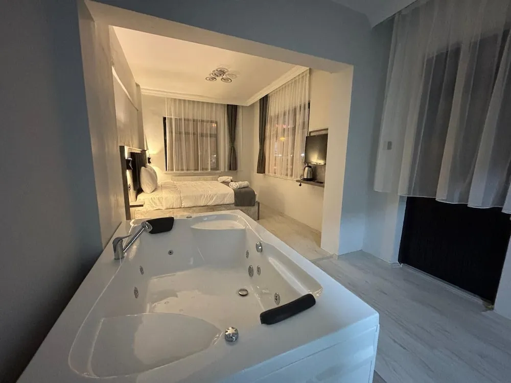 Deluxe Oda, Balkon, Şehir Manzaralı