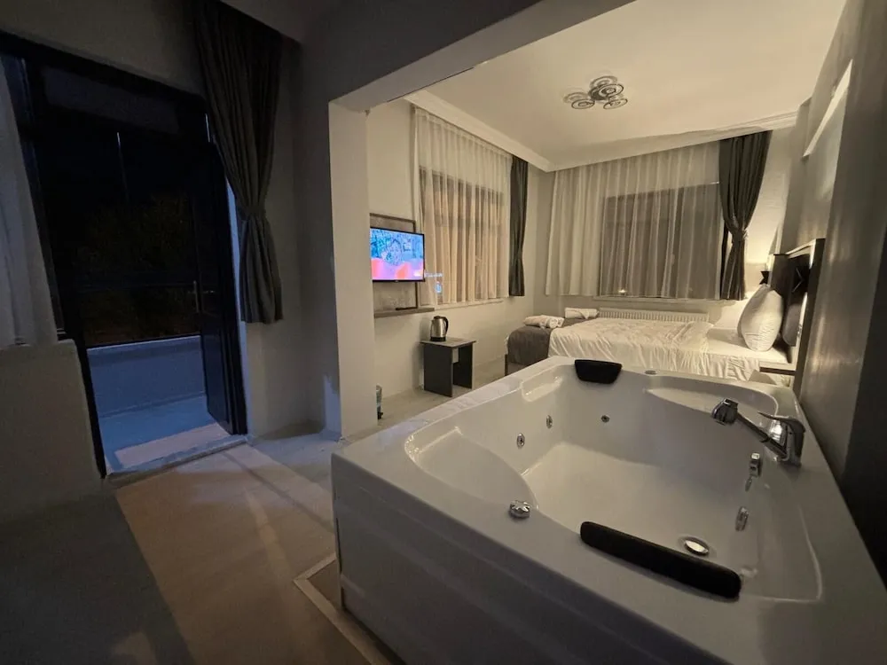 Deluxe Oda, Balkon, Şehir Manzaralı