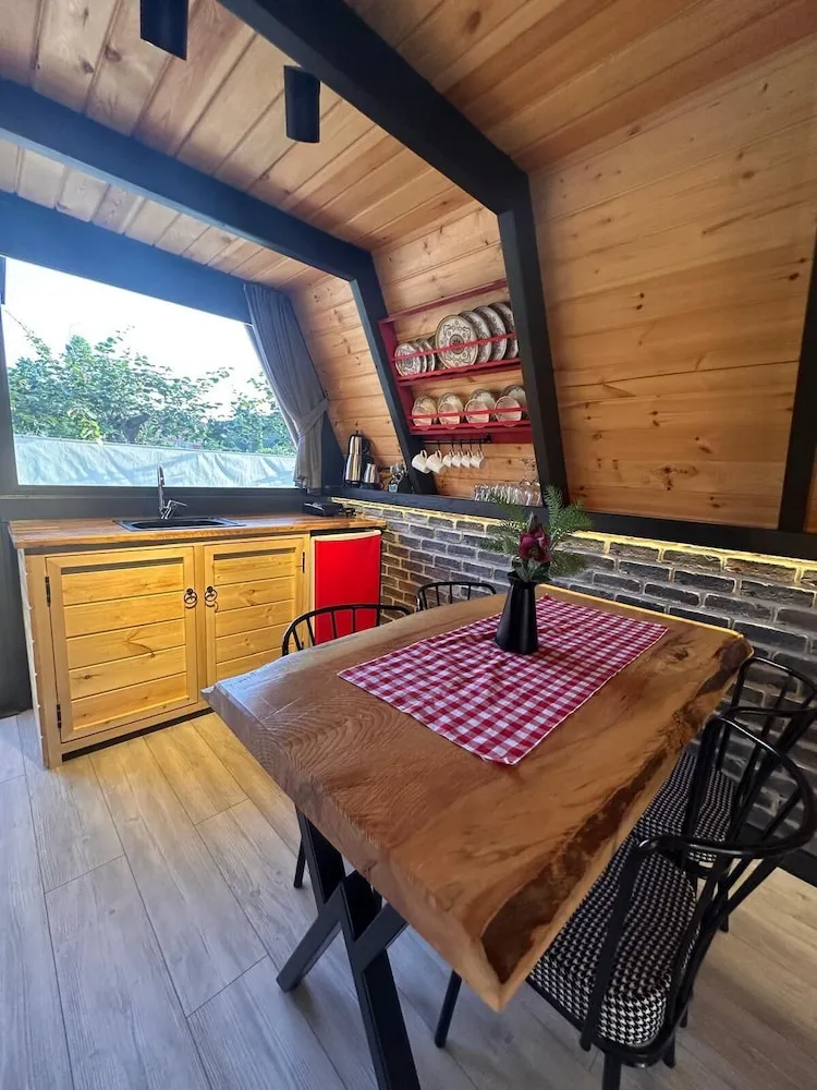 Süit, Dağ Manzaralı