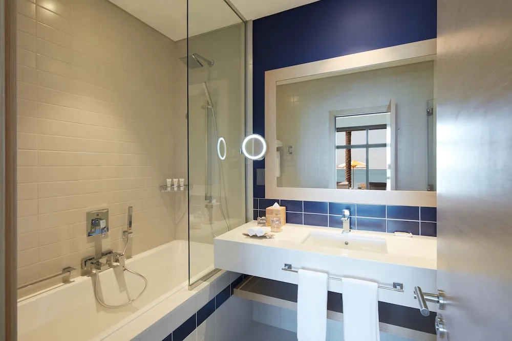 Suite, 2 Bedrooms, Sea View (Beach Chalet)