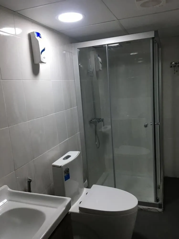 Premium Tek Büyük Yataklı Oda