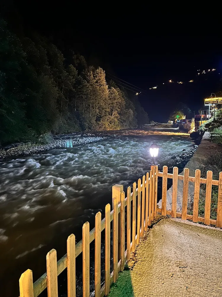 Standard Bungalov, Balkon