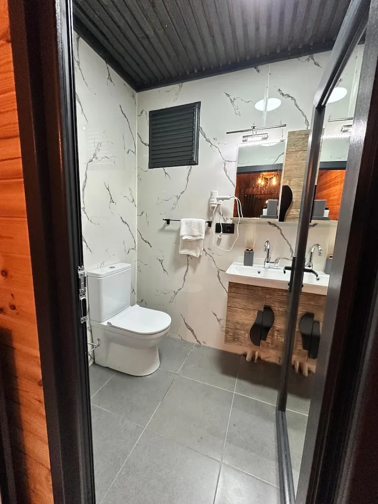 Standard Bungalov, Balkon