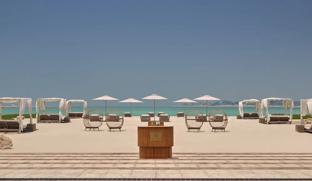 Süit, Sigara İçilmez, Denize Sıfır (with Club Lounge Access)