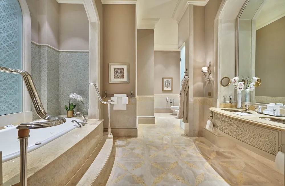 Süit, 2 Yatak Odası, Sigara İçilmez (Palace with Club Lounge Access)
