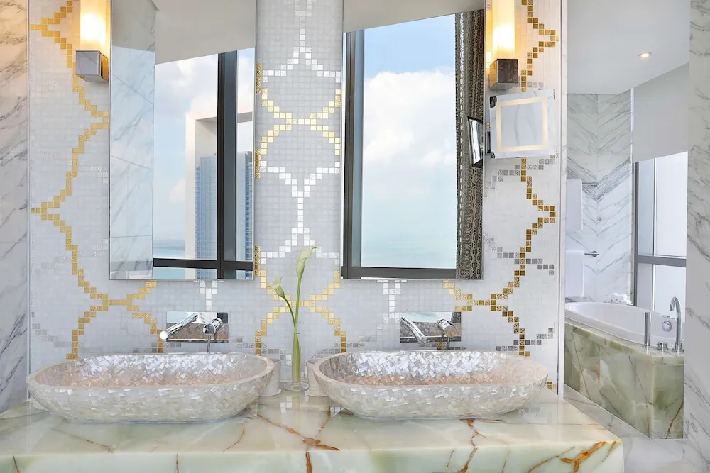 Royal Süit, 1 En Büyük (King) Boy Yatak (Etihad Suite)