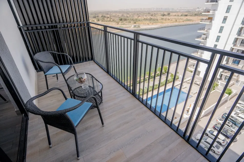 Design Apart Daire, 1 En Büyük (King) Boy Yatak ve Çekyat, Sigara İçilmez, Göl Manzaralı