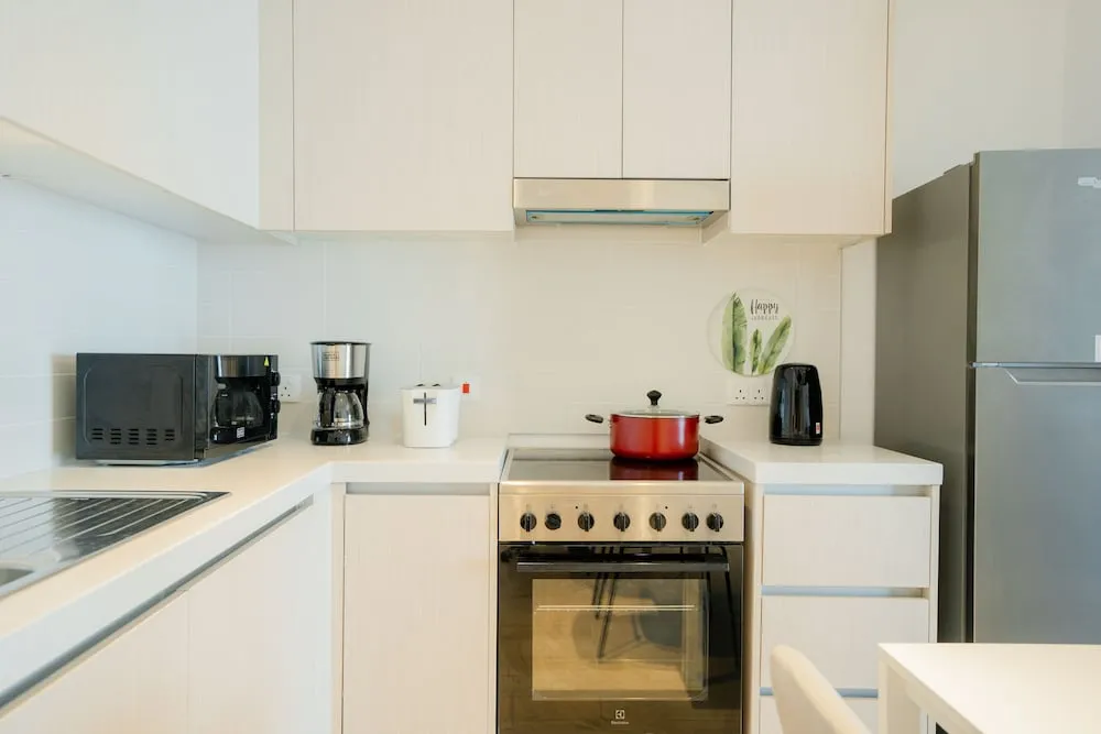 Design Apart Daire, 1 En Büyük (King) Boy Yatak ve Çekyat, Sigara İçilmez, Göl Manzaralı