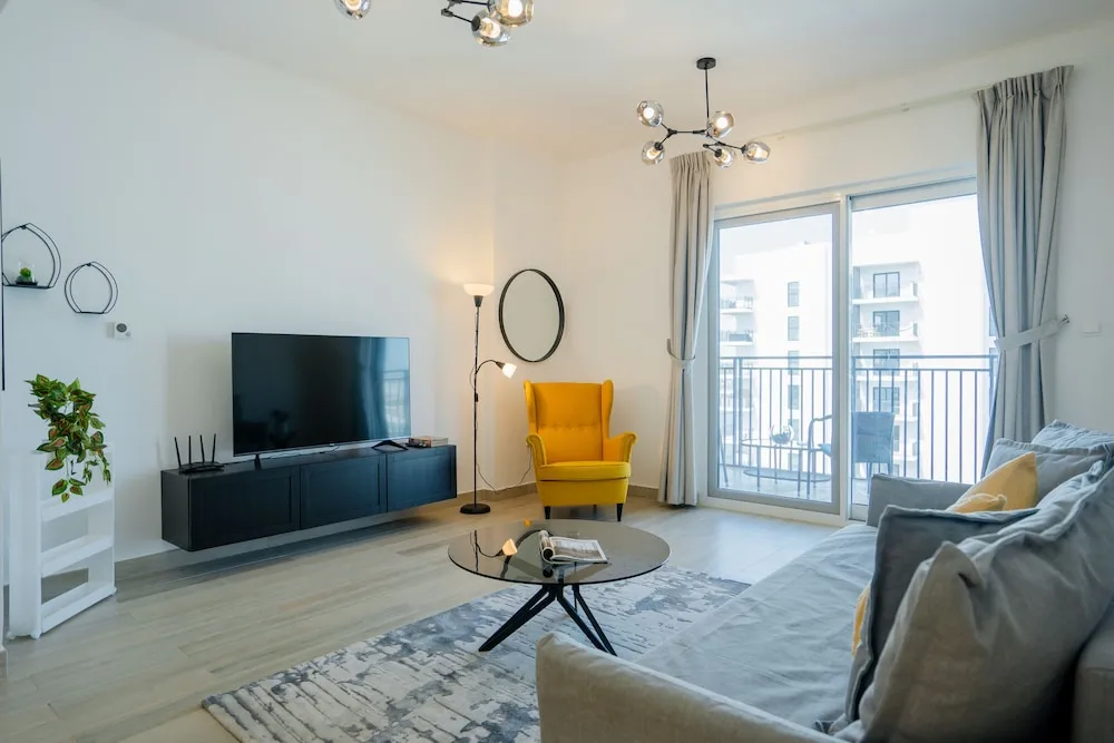 Design Apart Daire, 1 En Büyük (King) Boy Yatak ve Çekyat, Sigara İçilmez, Göl Manzaralı