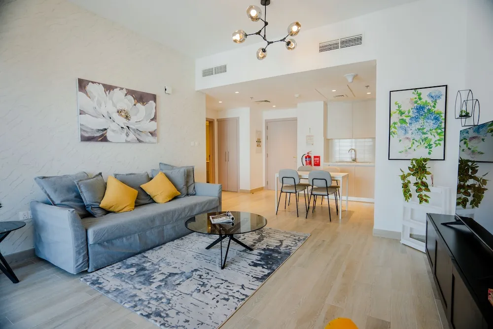 Design Apart Daire, 1 En Büyük (King) Boy Yatak ve Çekyat, Sigara İçilmez, Göl Manzaralı