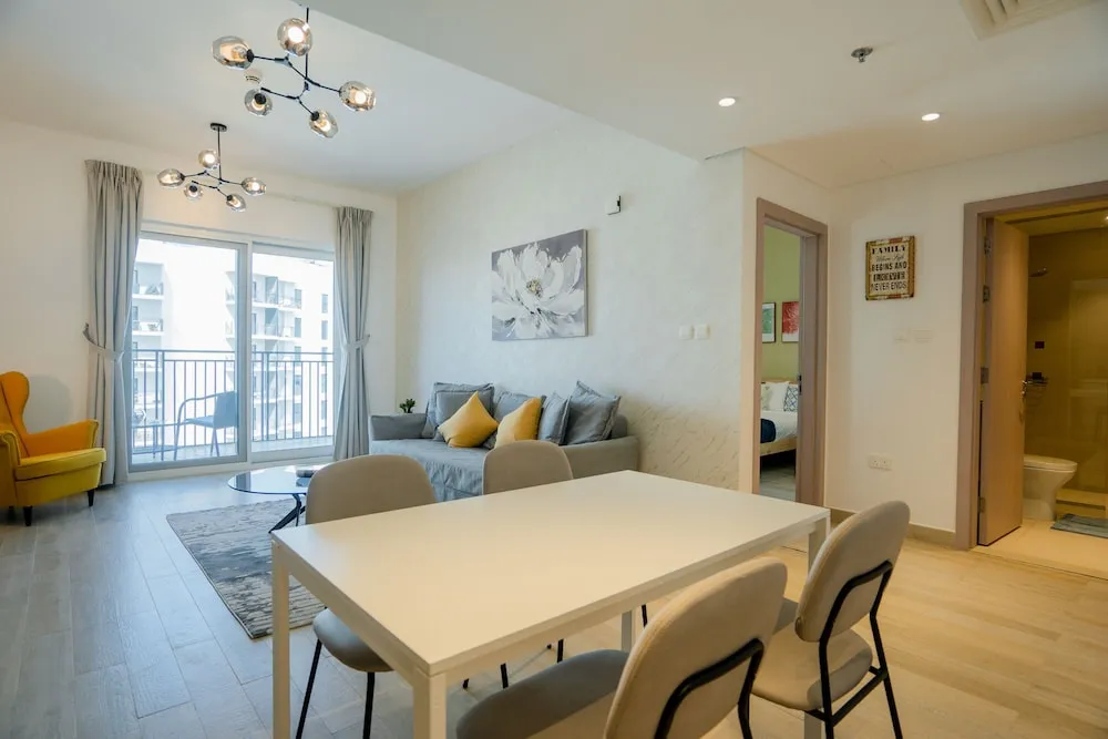 Design Apart Daire, 1 En Büyük (King) Boy Yatak ve Çekyat, Sigara İçilmez, Göl Manzaralı