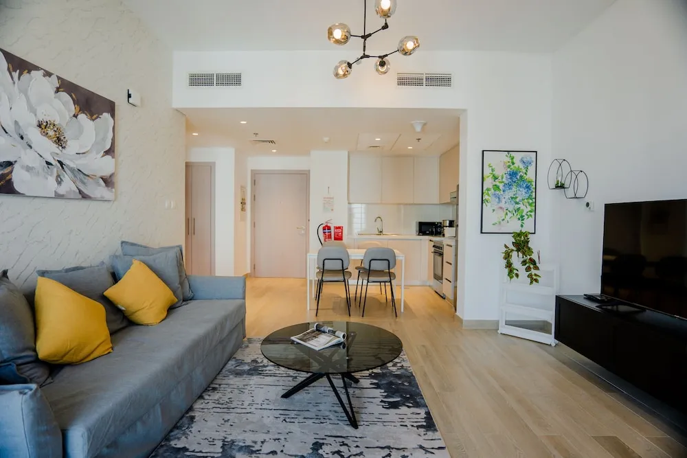 Design Apart Daire, 1 En Büyük (King) Boy Yatak ve Çekyat, Sigara İçilmez, Göl Manzaralı
