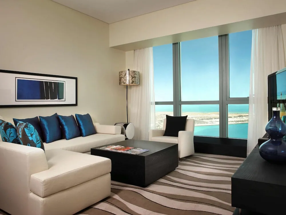 Opera Suite with Club Access and Butler Service - Sea or City View