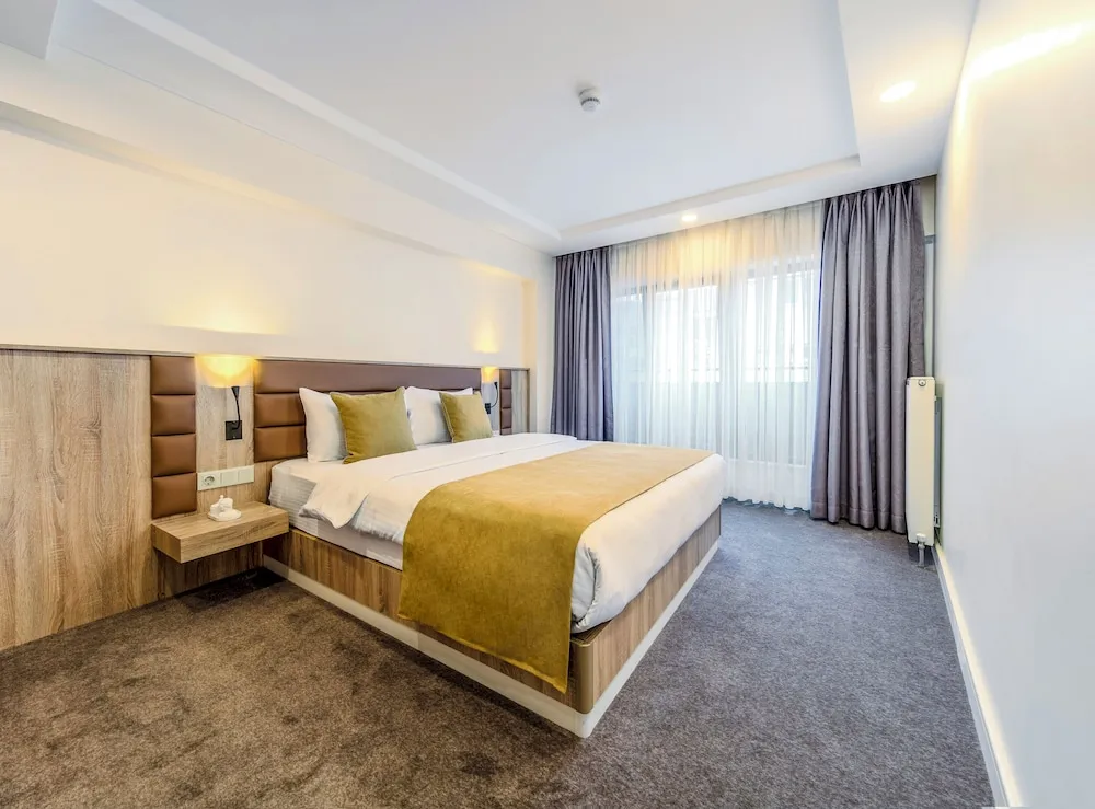 Superior Room With City View (1+1)