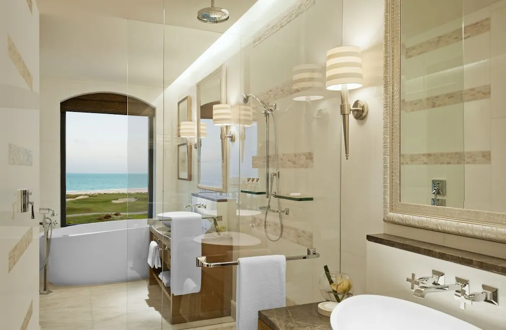 Premium Oda, 2 Büyük (Queen) Boy Yatak, Sigara İçilmez, Deniz Manzaralı (Balcony)