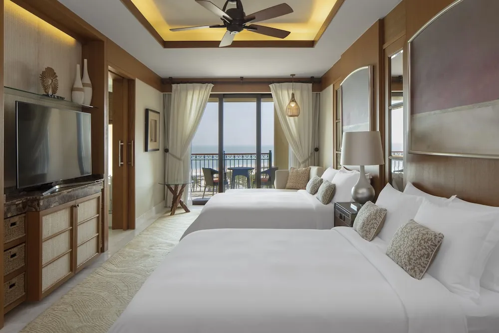 Premium Oda, 2 Büyük (Queen) Boy Yatak, Sigara İçilmez, Deniz Manzaralı (Balcony)