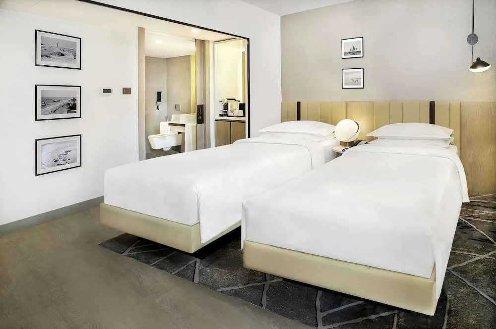 Club Room, 2 Twin Beds, Lounge access, Non Smoking, Resort View
