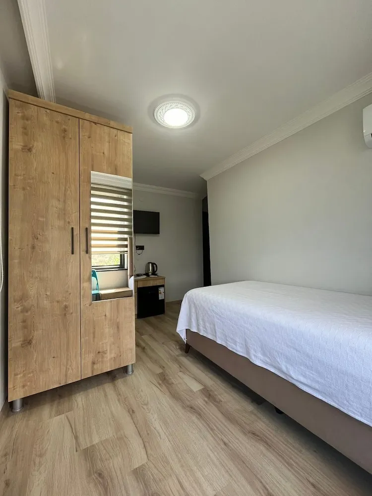 Tek Kişilik Oda, Deniz Manzaralı