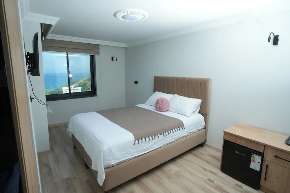 Standard Tek Büyük Yataklı Oda, Deniz Manzaralı