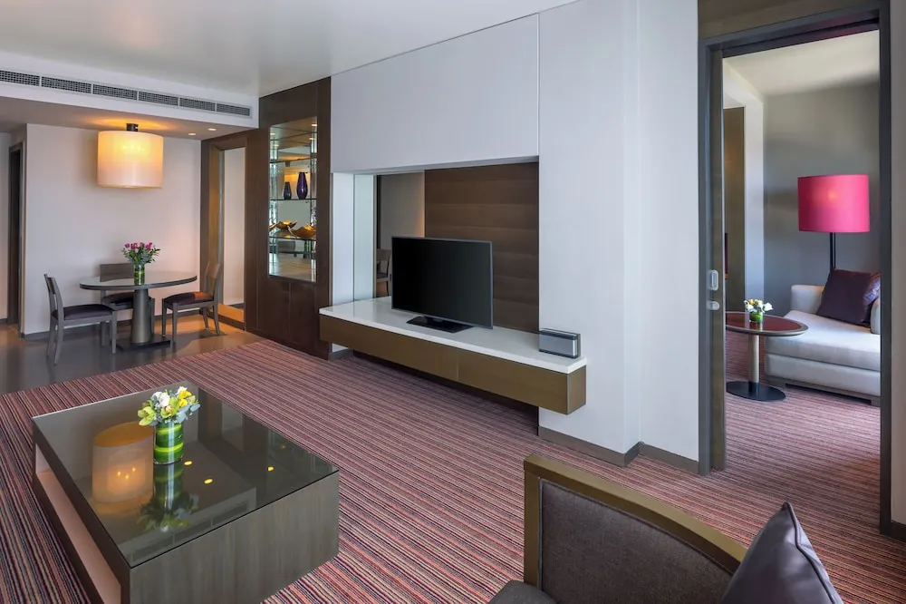 Süit, 1 Yatak Odası (King Bed - Lounge Access)