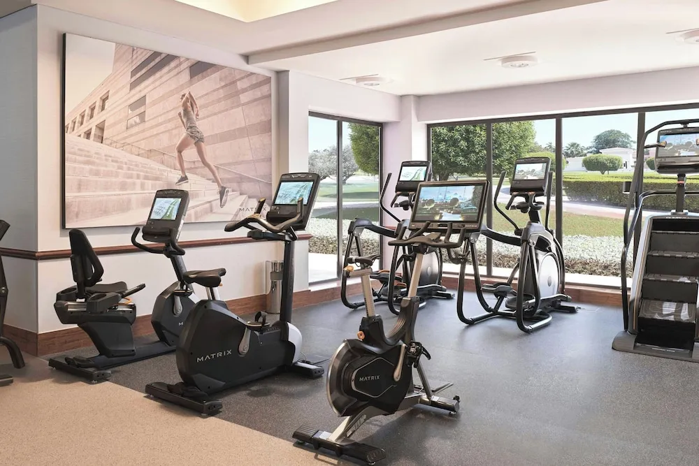 The Ritz-Carlton Abu Dhabi, Grand Canal