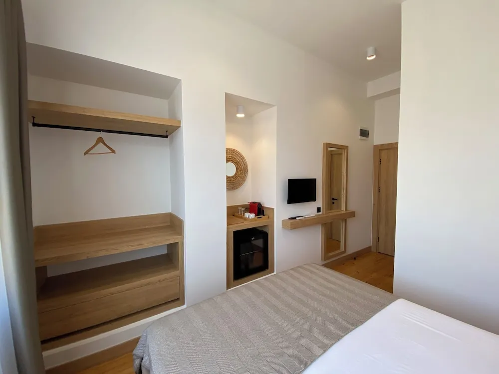 Economy Oda, Şehir Manzaralı